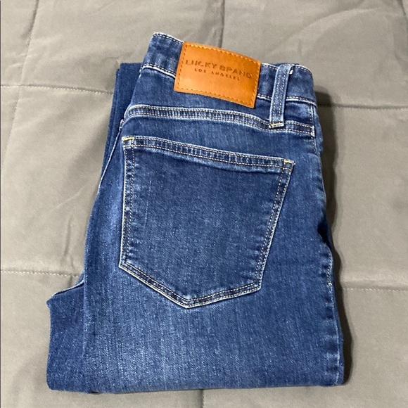Lucky Brand Blue Jeans. Size 4/27 - Picture 1 of 5